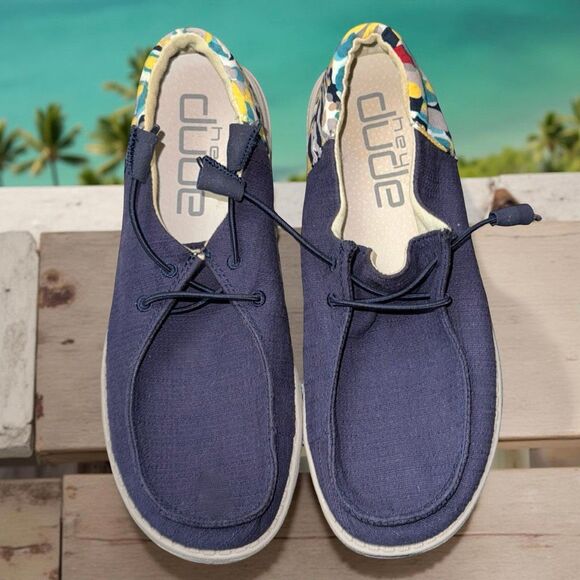 Women’s Hey Dude Wendy Funk Chambray Navy Slip-On Shoes Size 9 - Picture 2 of 7